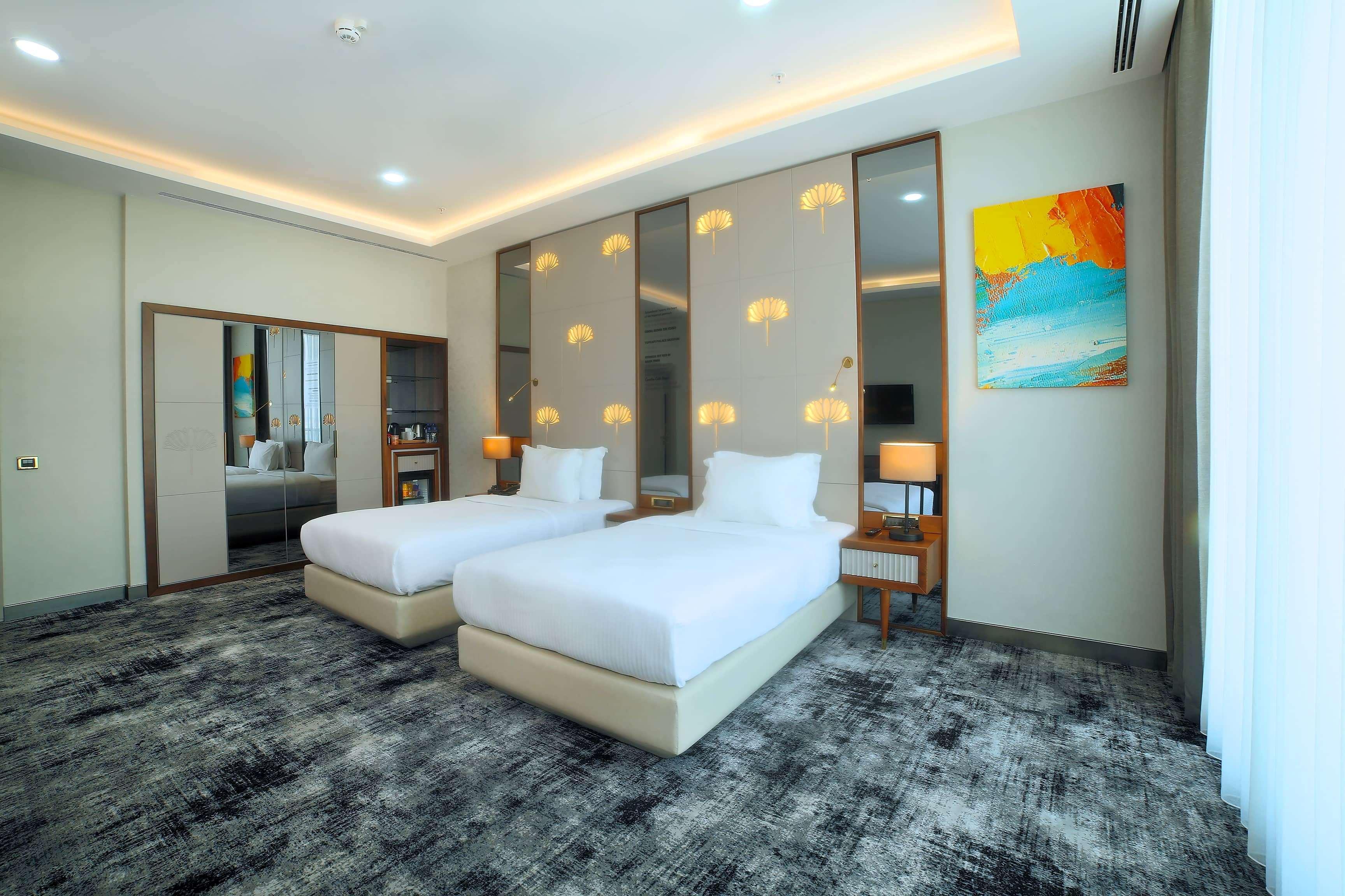 Tryp By Wyndham Istanbul Topkapi Exteriör bild